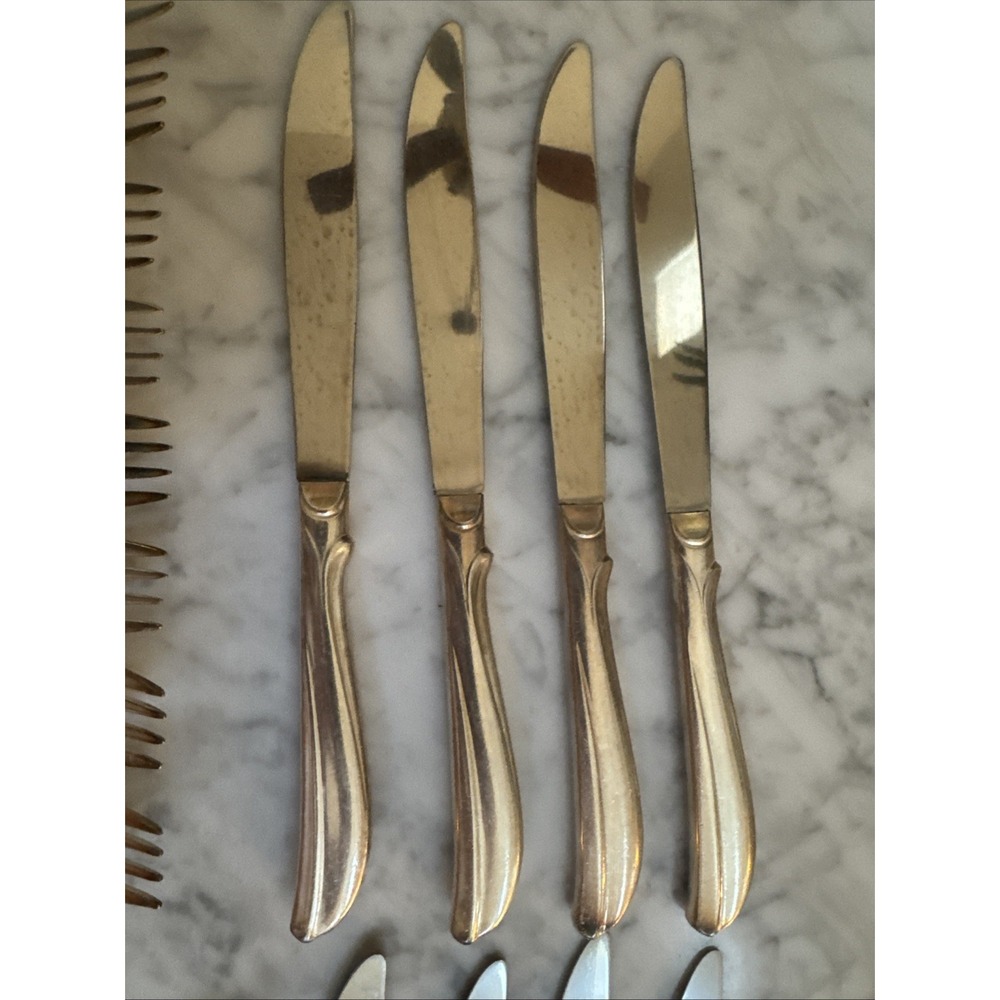 VTG 1958‎ Old Company International Silver Radiance Silverplate Flatware 32 PCs - Picture 5 of 10